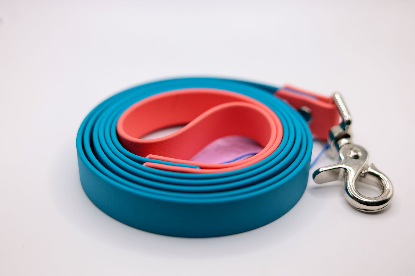 5/8" Biothane® Leash – Strong, Comfortable & Built to Last